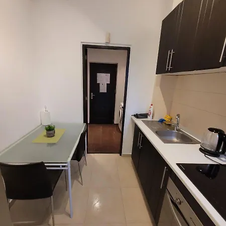 Anastasia 28 A * Bucharest