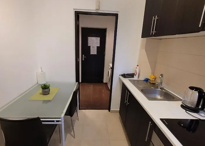 Anastasia 28 A * Bukurešť