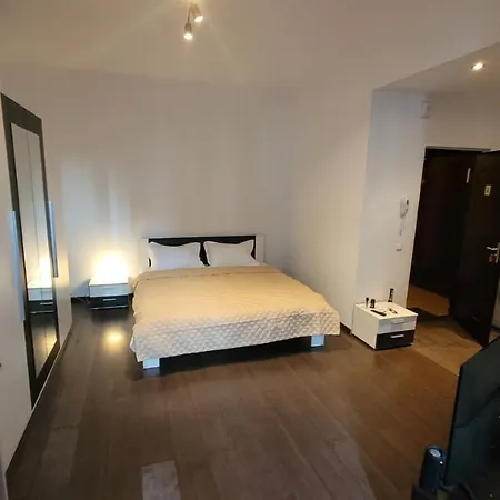 Anastasia 28 A דירה